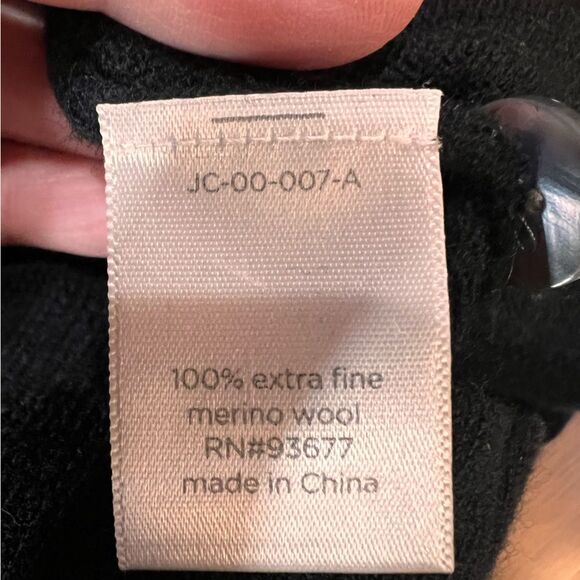 Luxury Merino Wool Black Button Cardigan Sweater Men’s M Classic Layering Knit - Picture 7 of 11